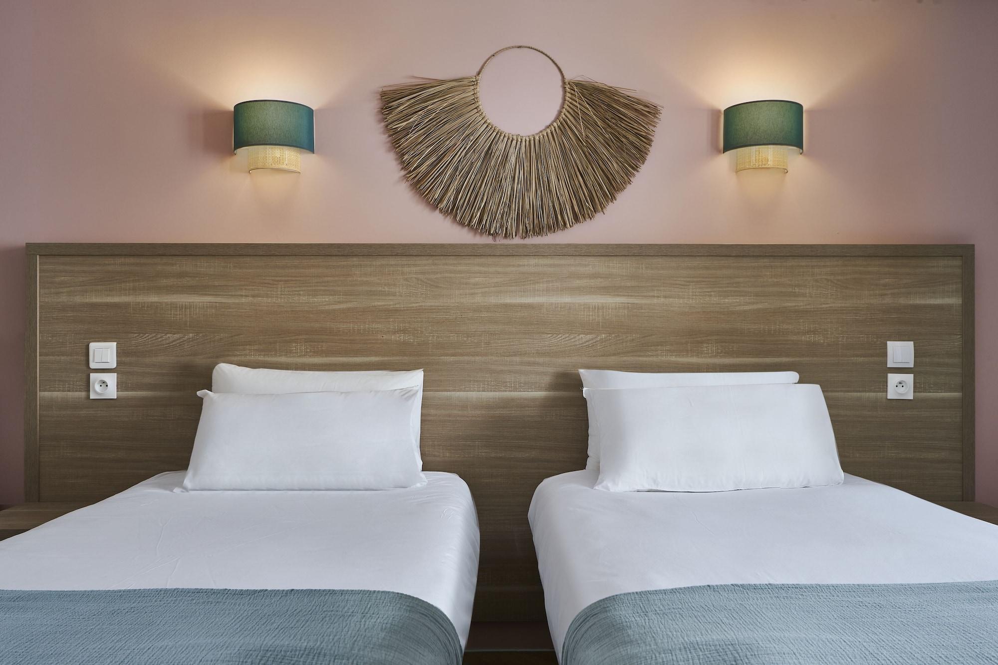 Hotel Kabanel By Happyculture Paris Exterior photo