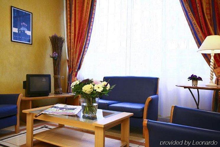 Hotel Kabanel By Happyculture Paris Room photo