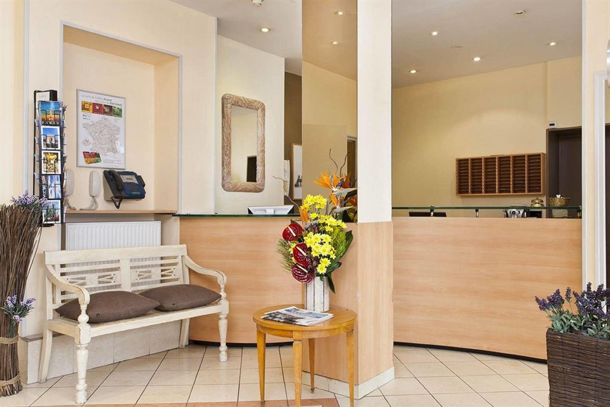 Hotel Kabanel By Happyculture Paris Exterior photo
