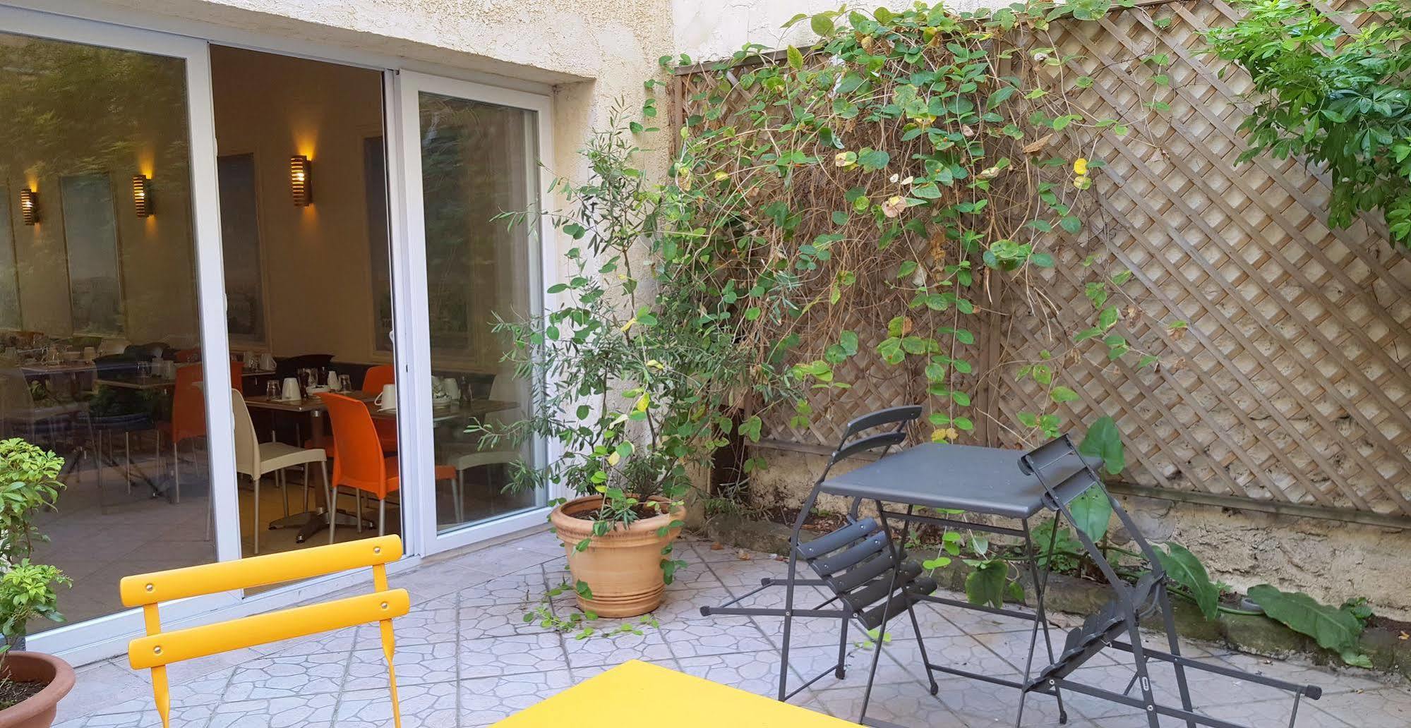 Hotel Kabanel By Happyculture Paris Exterior photo